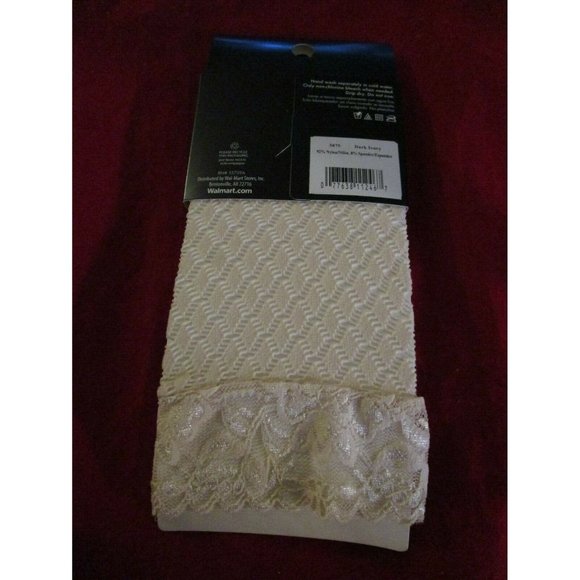 2 Pair George Womens Fashion Lacy Anklet Socks Fits Shoe 4-10 Dark Ivory - Picture 4 of 5